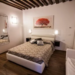 Apartment Silver, Venice